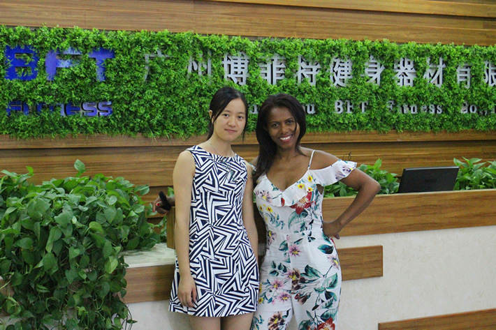 马达加斯加进口粉色视频APP高清免费下载大全健身器材